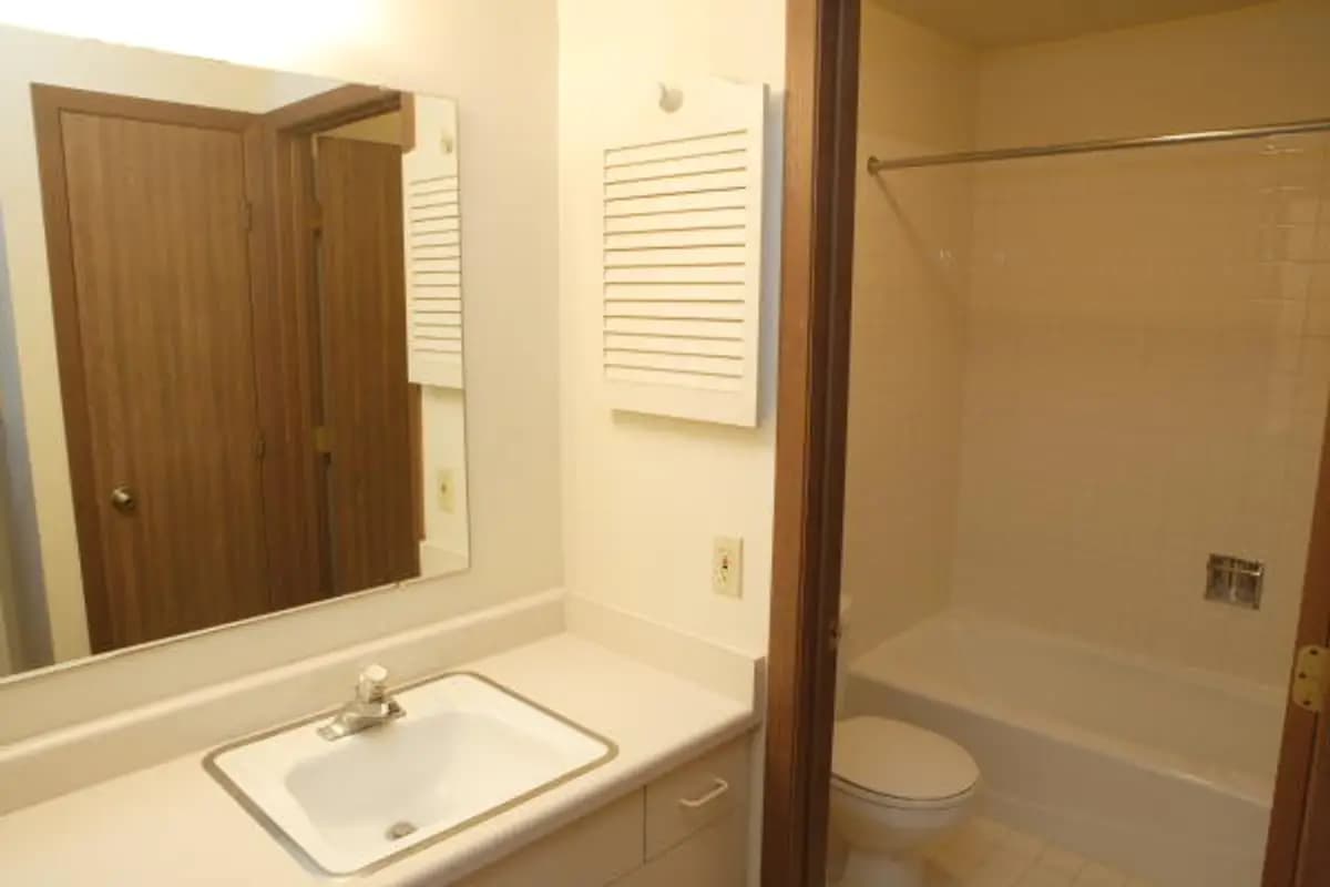 Petretti Apartment (1830 22nd Ave) - Apartment - 9