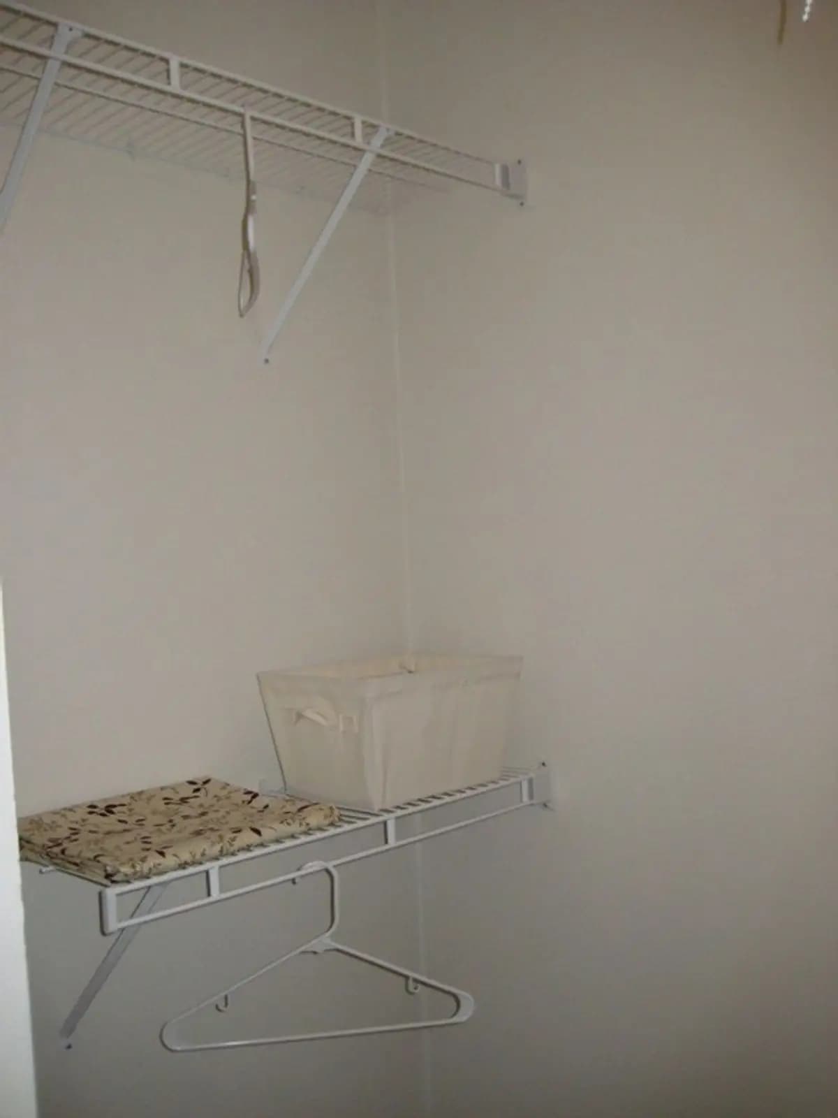 Maplewood Apartments (39th Avenue #07) - Apartment - 7