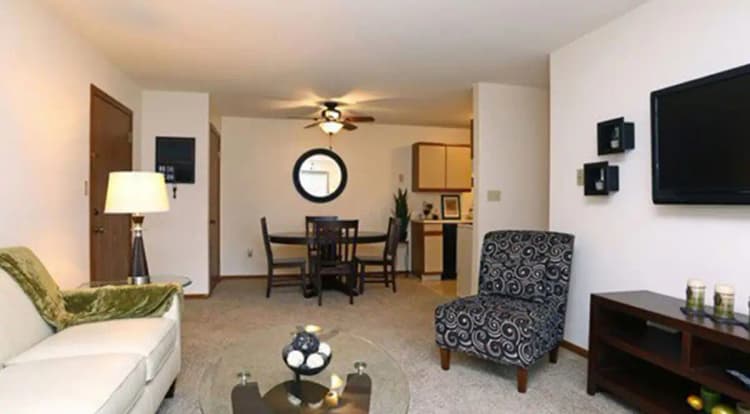 Kenosha apartments for rent - image - westchester1.png