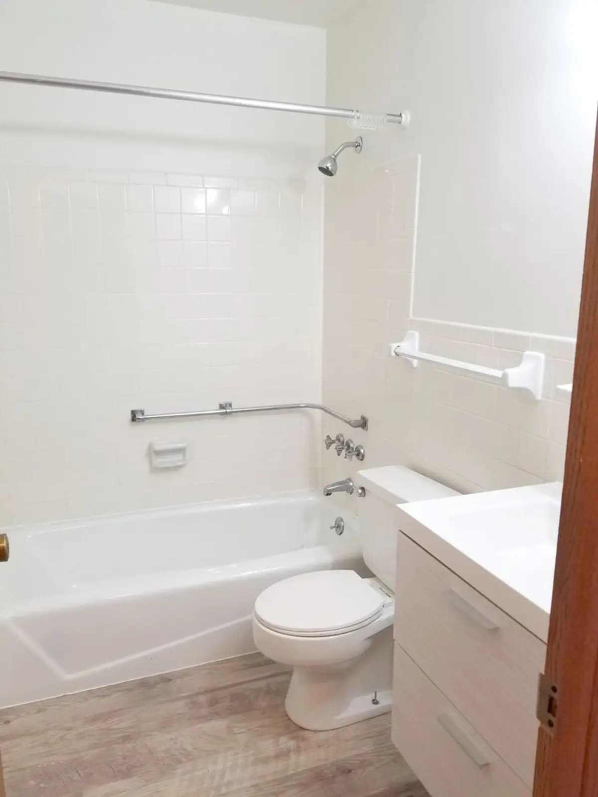 720 35th St - Apartment - 9