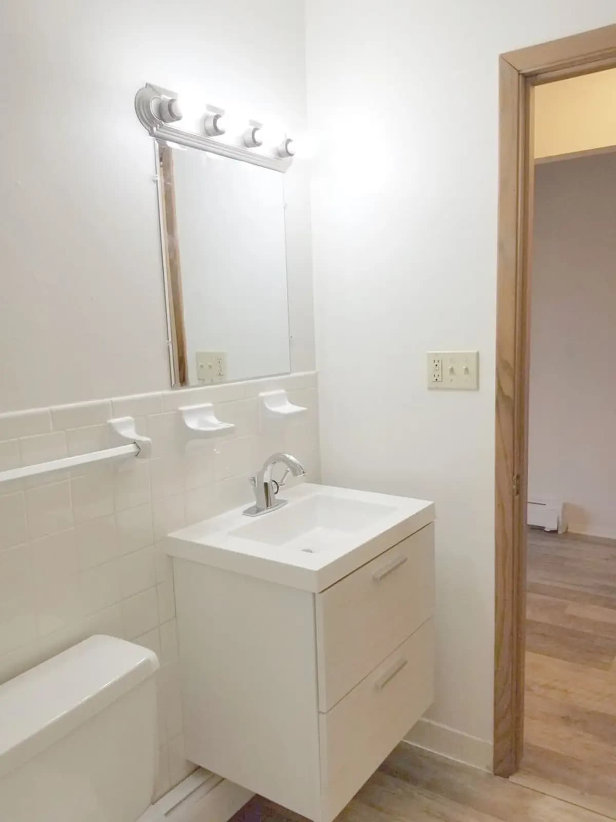 720 35th St - Apartment - 10