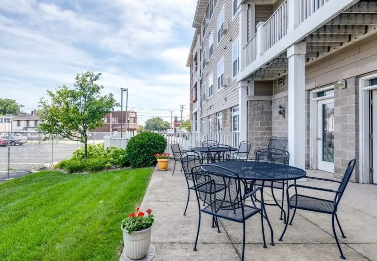 Harborside Commons - Apartment - undefined