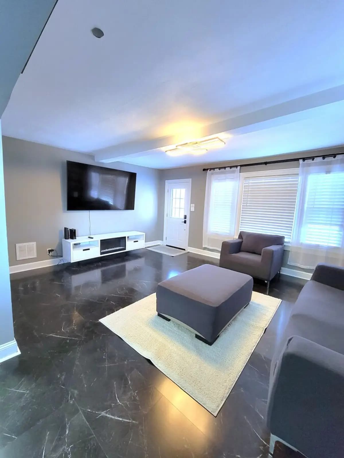 611 16th Place - Apartment - 11