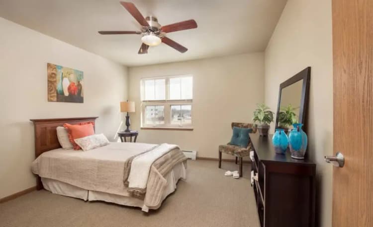 Kenosha apartments for rent - image - Celebre-Place1-jpg.webp