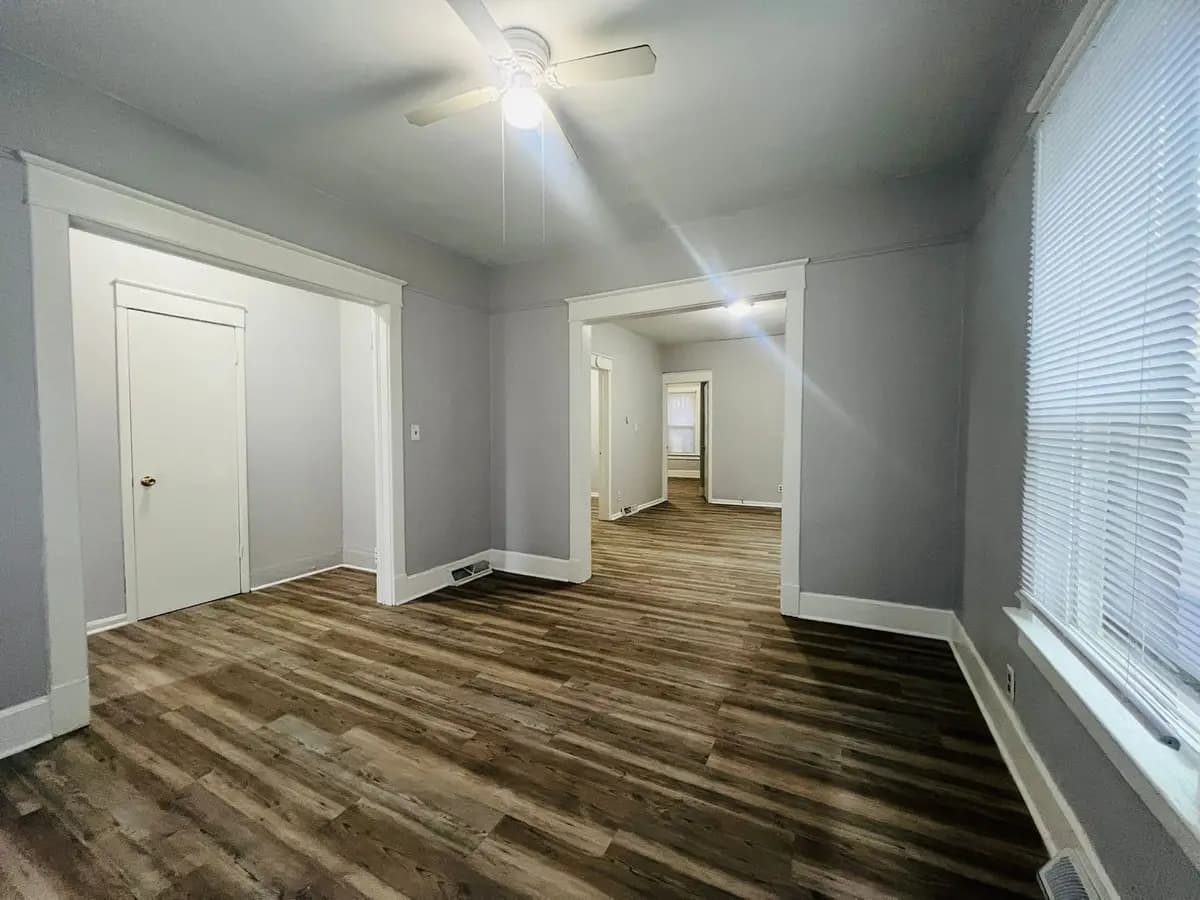 1917 61st Street, Unit 01 - Apartment - 10