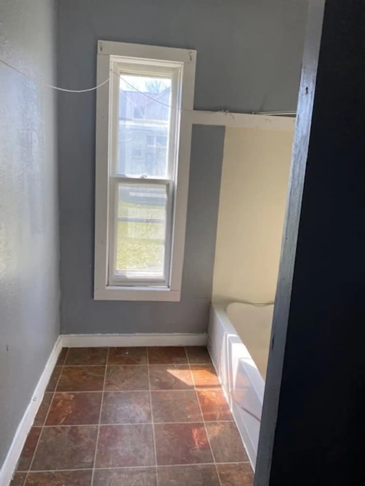 Kenosha apartments for rent - image - large (74).jpg