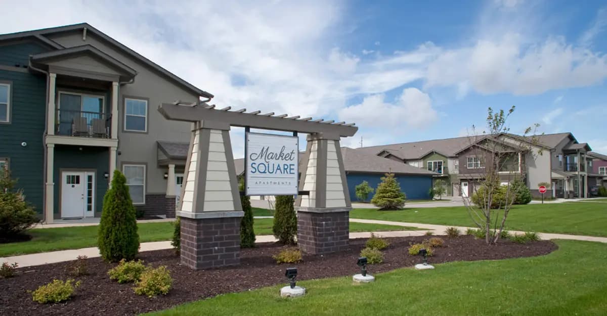 Kenosha apartments for rent - Property image - Market Square Apartments - 2
