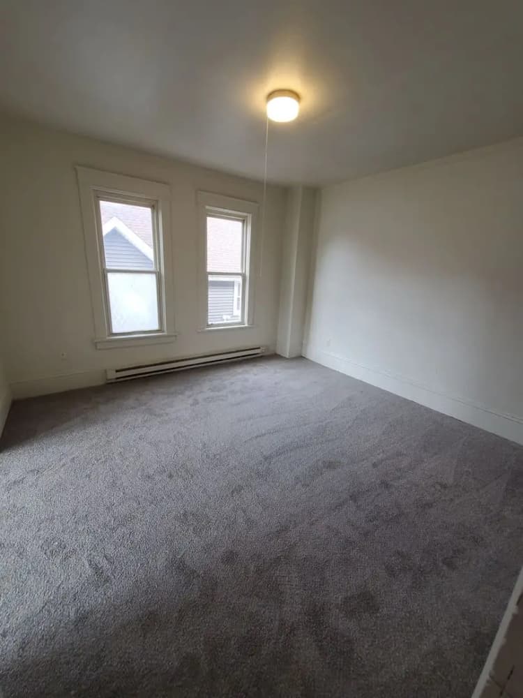 Kenosha apartments for rent - image - large (1).jpg