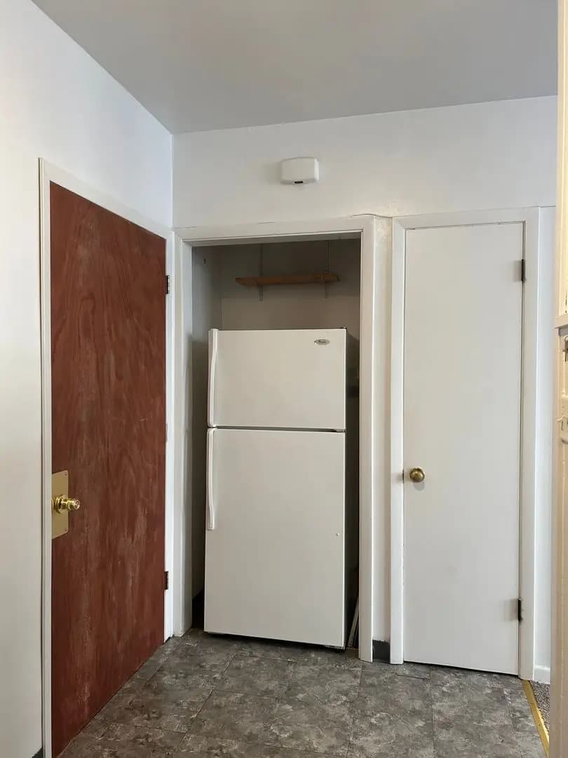 5619 6th Ave (Resid) - Apartment - 4