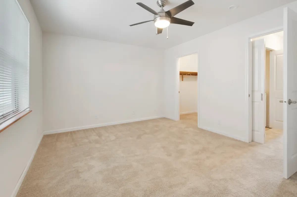 Stationside Village Apartments - Apartment - 18