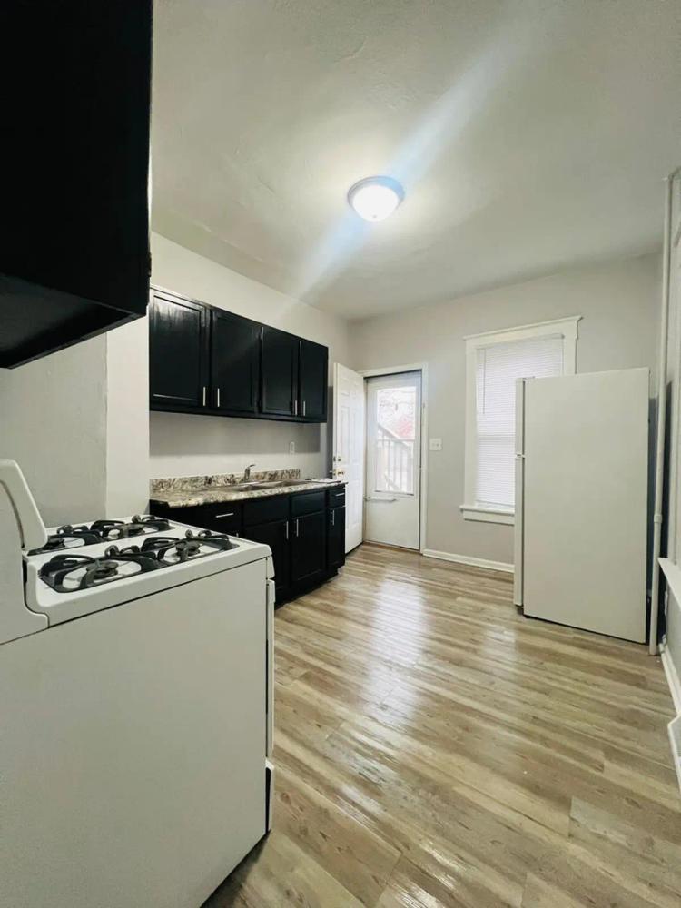 undefined apartments for rent - image - large (4).jpg
