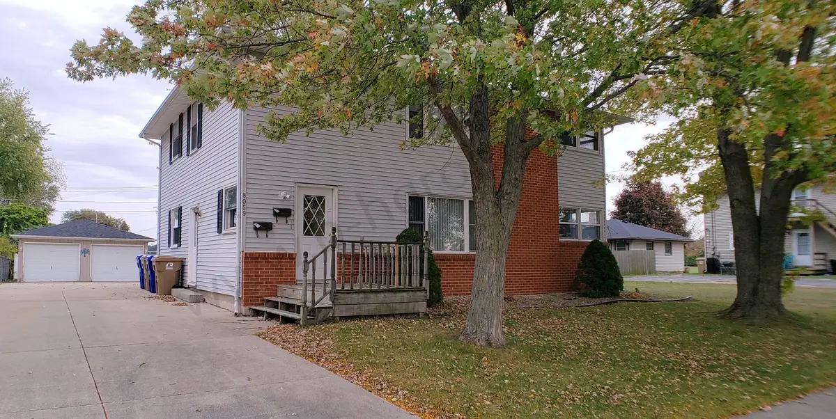 undefined apartments for rent - image - large (57).jpg
