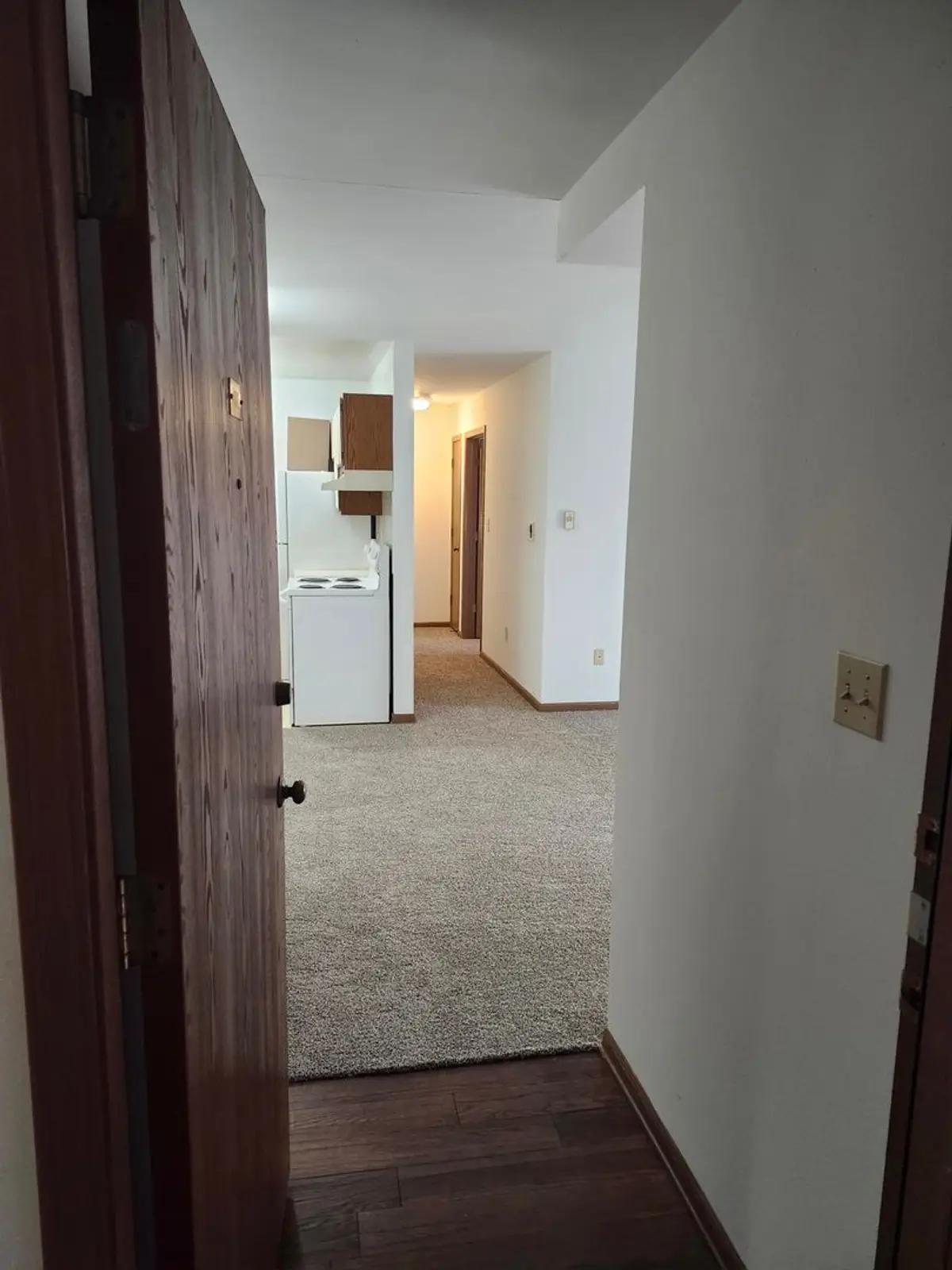 undefined apartments for rent - image - large (20).jpg1