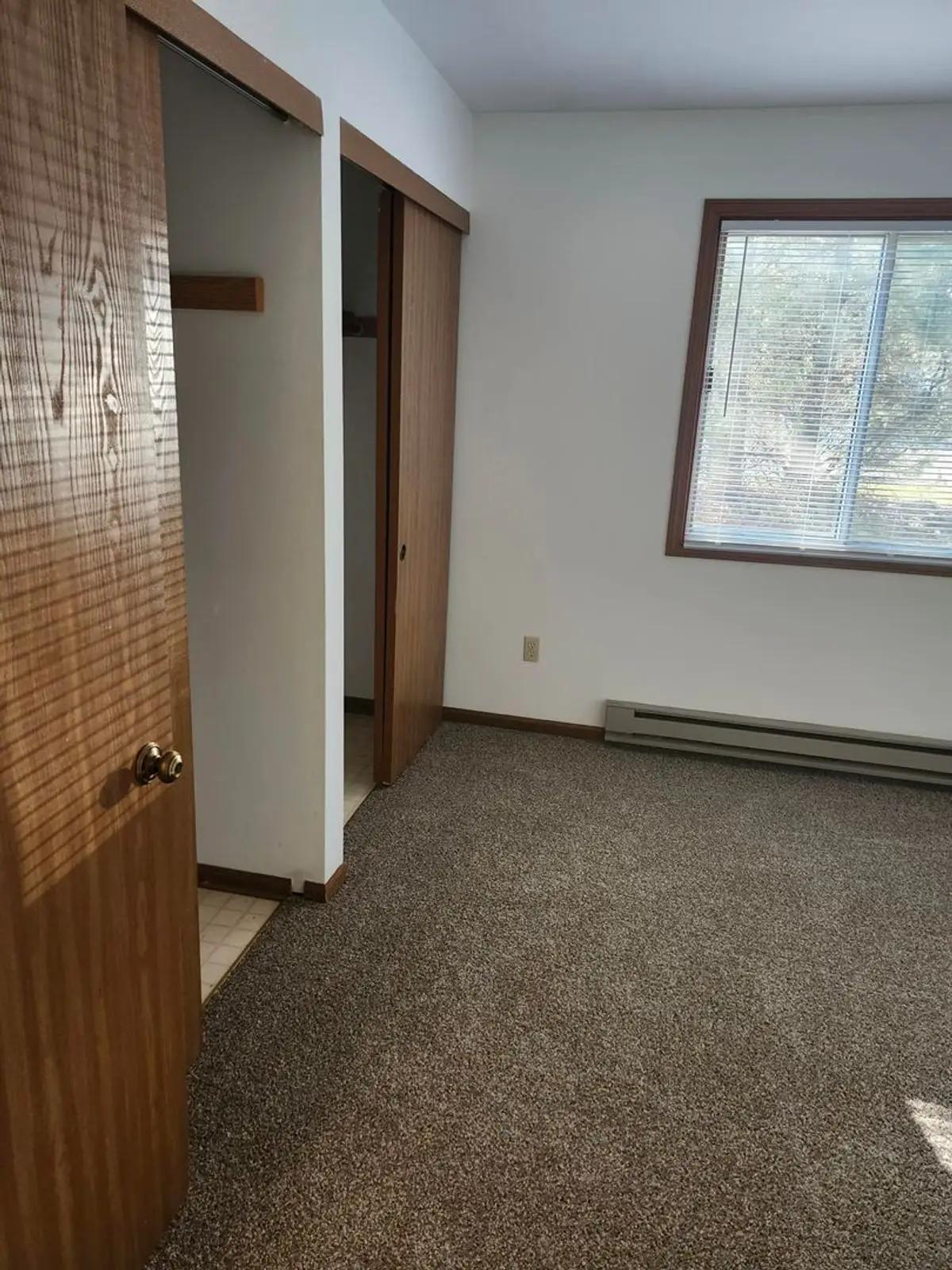 undefined apartments for rent - image - large (25).jpg2
