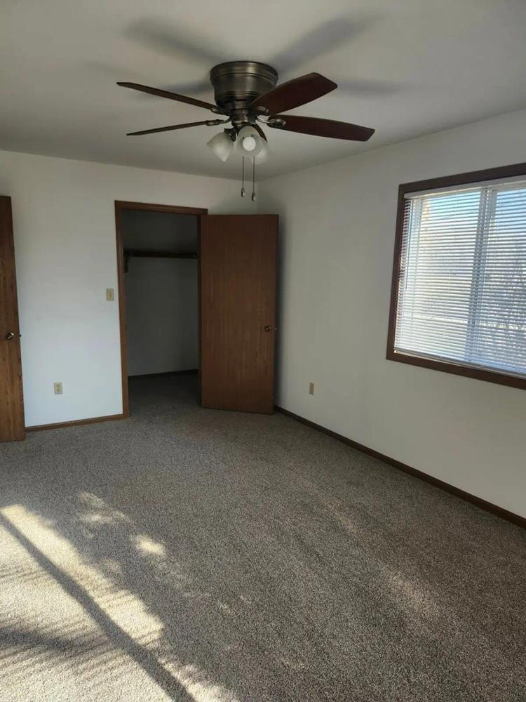 undefined apartments for rent - image - large (33).jpg