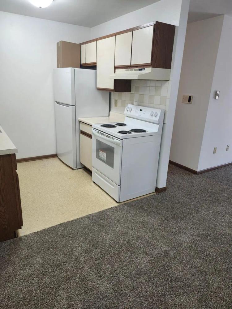 undefined apartments for rent - image - large (35).jpg