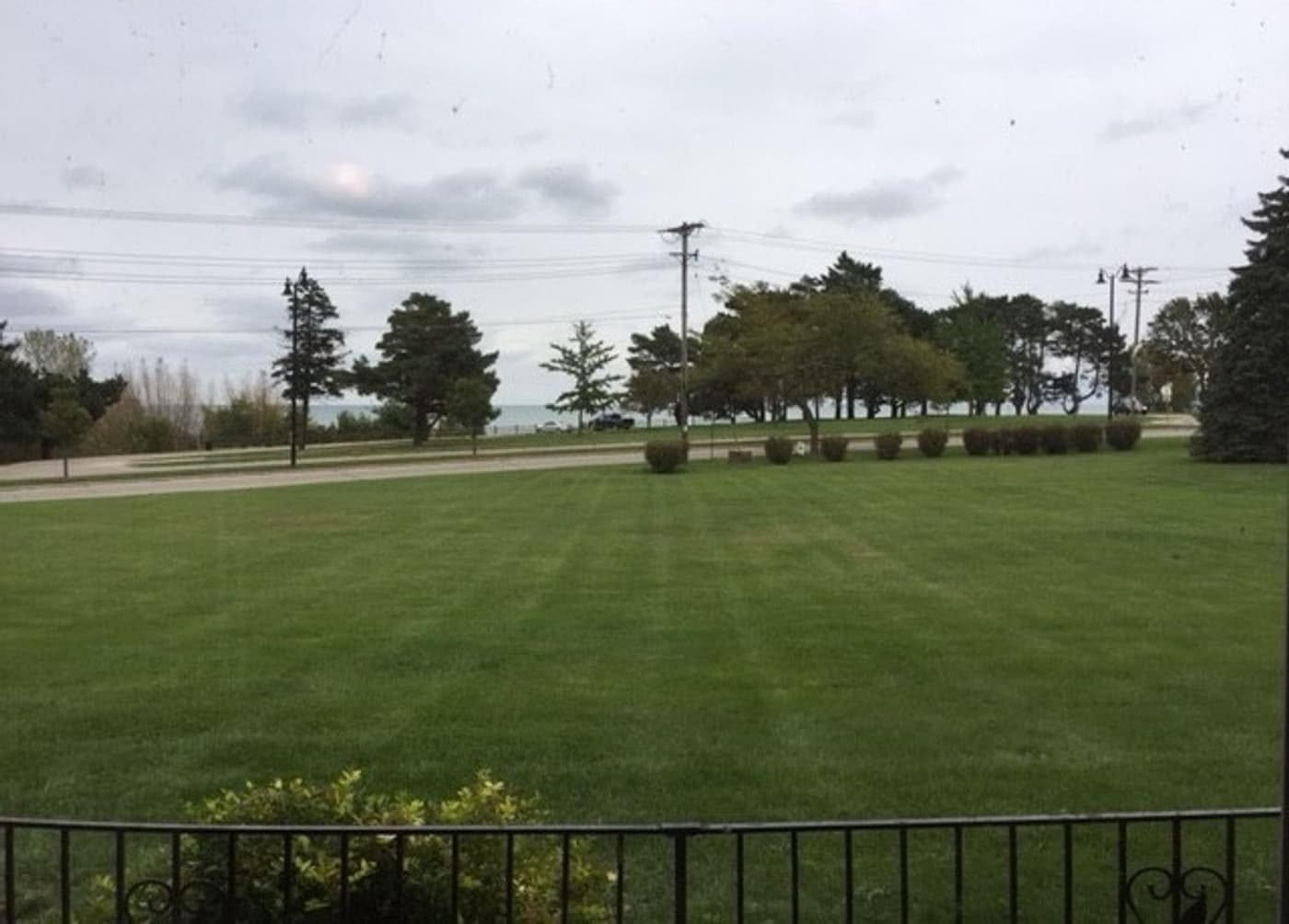 undefined apartments for rent - image - large (11).jpg - 3