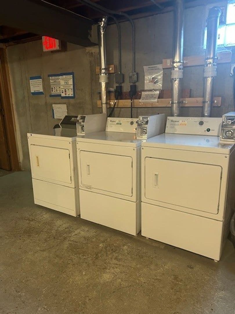 undefined apartments for rent - image - large (26).jpg - 2