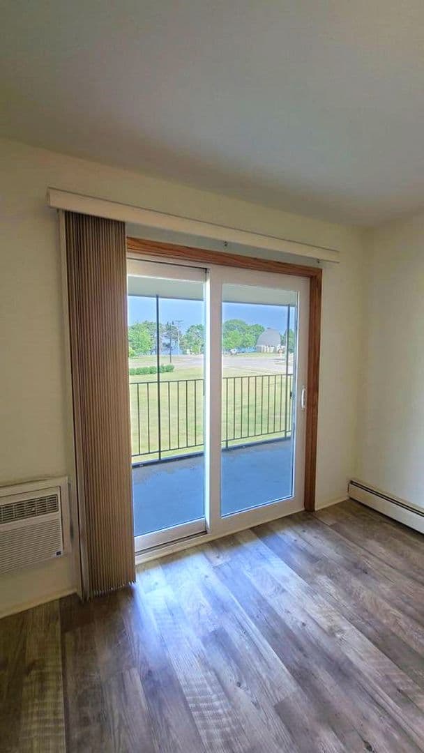 undefined apartments for rent - image - large (9).jpg