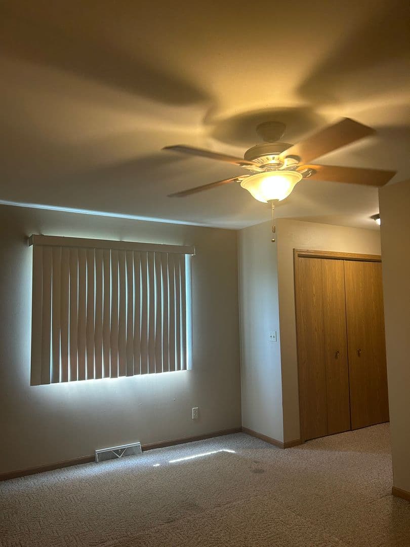 undefined apartments for rent - image - large (11).jpeg - 2