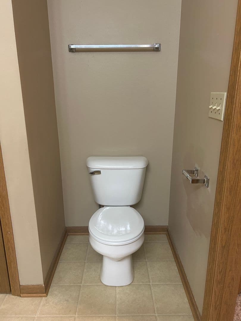 undefined apartments for rent - image - large (12).jpeg - 3