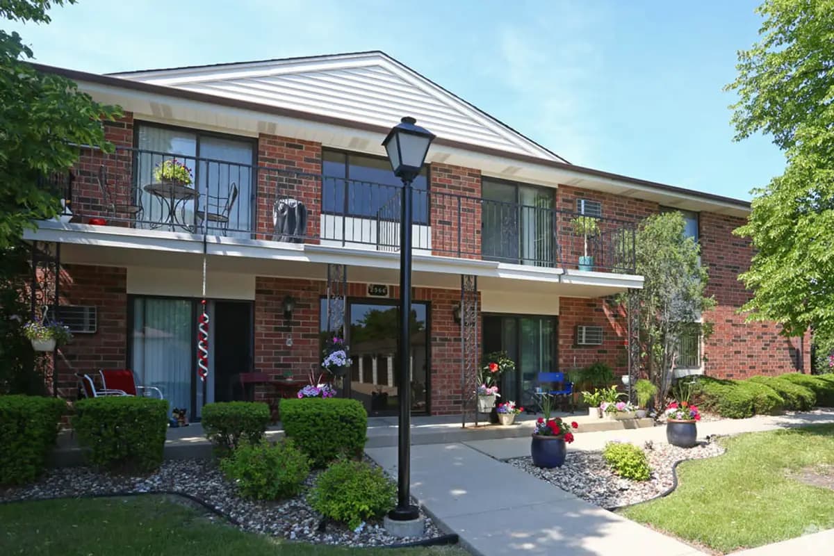 Kenosha apartments for rent - Property image - Petretti Apartment (2524 18th St) - 1
