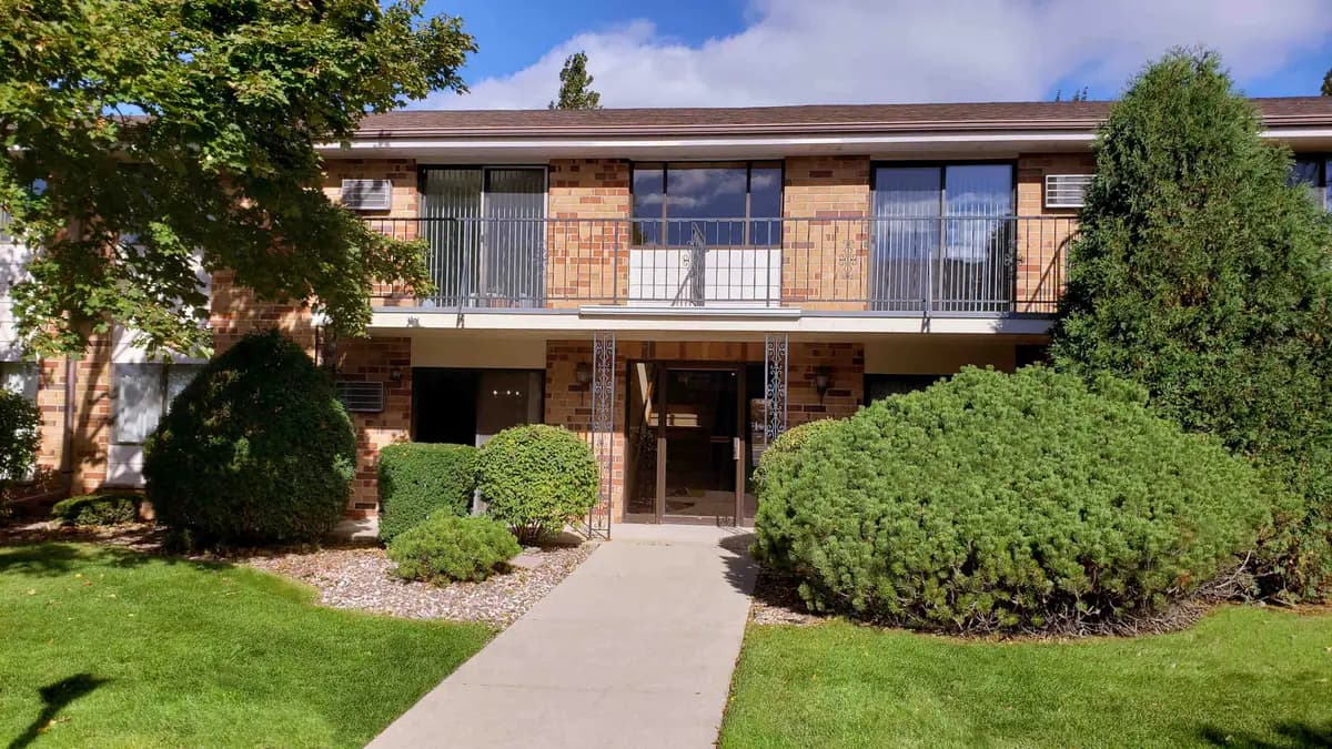 Kenosha apartments for rent - Property image - Petretti Apartment (1830 22nd Ave) - 3