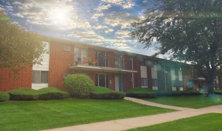 Kenosha apartments for rent - image - 20160909_141523(2) websize.jpg