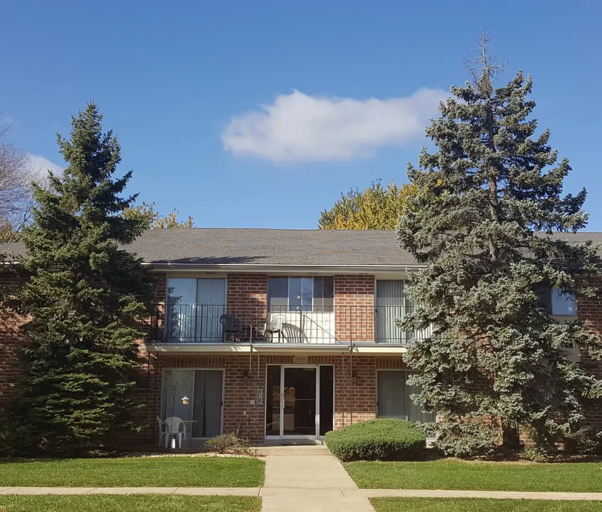 Kenosha apartments for rent - Property image - Petretti Apartments (1550 15th Avenue) - 1