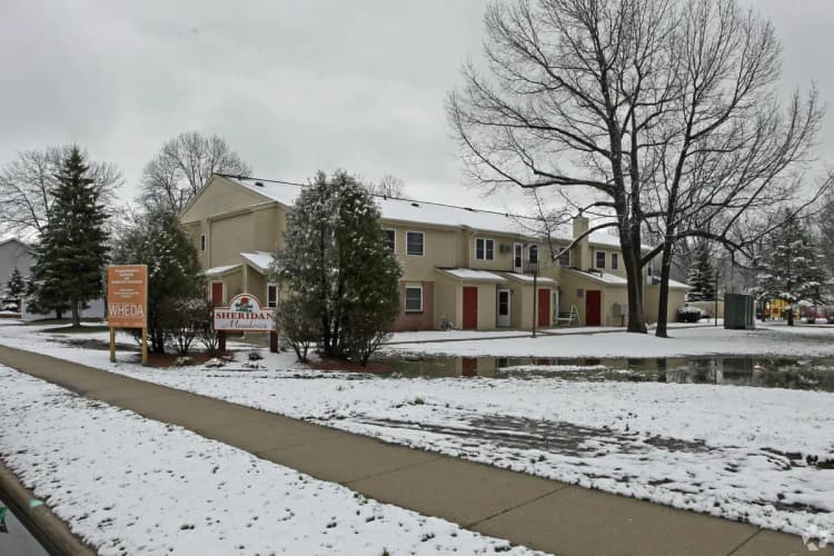 Kenosha apartments for rent - image - sheridan-meadows-kenosha-wi-primary-photo.jpg