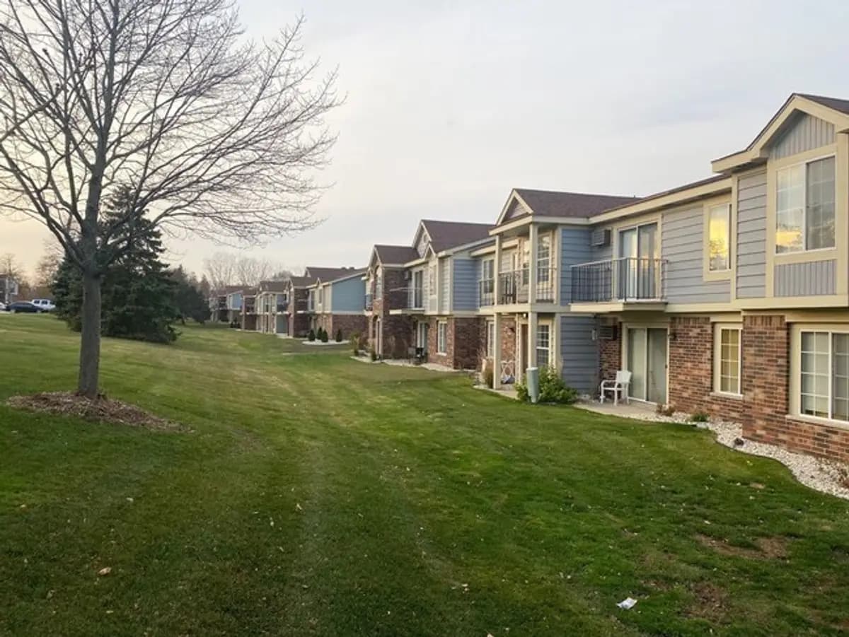 Kenosha apartments for rent - Property image - Wood Creek Apartments - 1