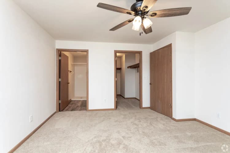 undefined apartments for rent - image - villa-rae-apartments-kenosha-wi-2br-2ba---lower (6).jpg