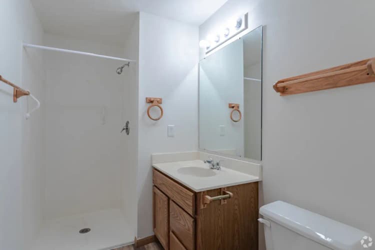 undefined apartments for rent - image - villa-rae-apartments-kenosha-wi-2br-2ba---lower (7).jpg