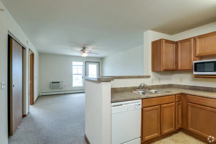 Kenosha apartments for rent - image - image+(11)-644b2ab7-1920w.webp