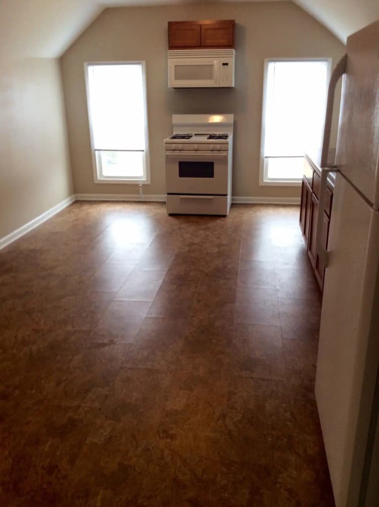 Kenosha apartments for rent - image - large - 2025-04-15T131035.964.jpg
