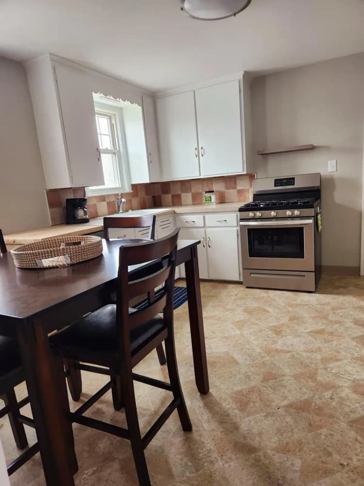 Kenosha apartments for rent - image - 13859530ee109deb779ed8f624f0e380-full.webp