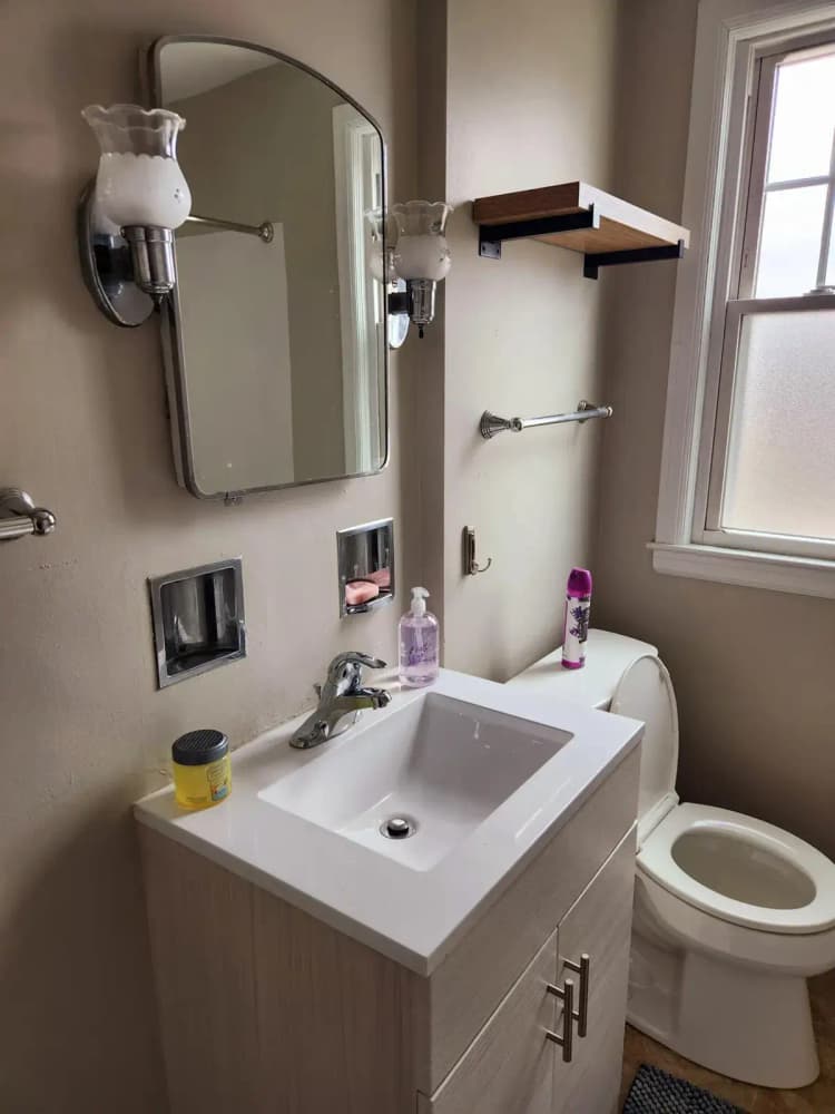 Kenosha apartments for rent - image - b1dc513ea1472450479c394bb625e17a-full.webp