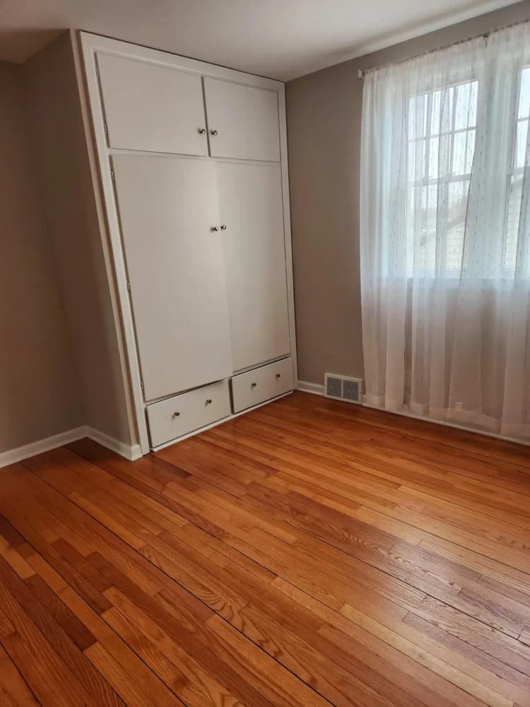 Kenosha apartments for rent - image - b9cd9d8ab97bf3cddfda7e4d2467c60e-full.webp