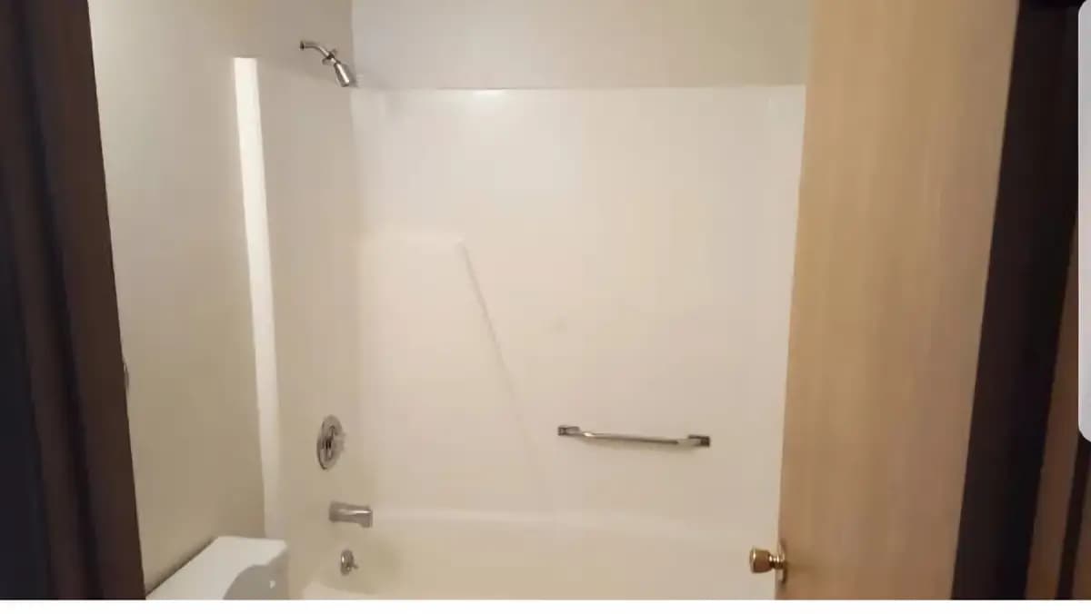 Kenosha apartments for rent - image - Screenshot_20250921_155716_Rental Manager.jpg
