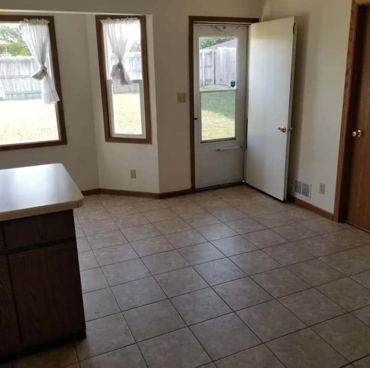 Kenosha apartments for rent - image - Screenshot_20250921_155720_Rental Manager.jpg