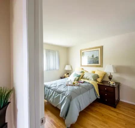 Kenosha apartments for rent - image - Bradley-June2014-162-450x425.jpg