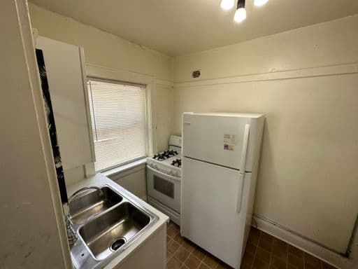 Kenosha apartments for rent - image - image-3-8.jpg
