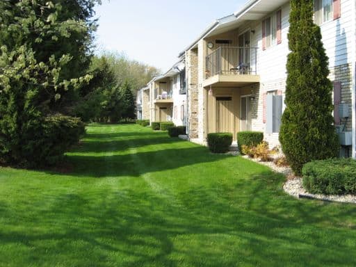 Kenosha apartments for rent - Property image - 9026 Sheridan Road - 3
