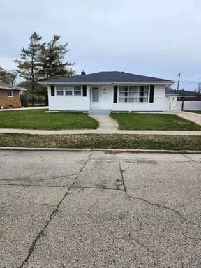 Kenosha apartments for rent - Property image - 2045 16th Avenue - 1