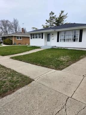 Kenosha apartments for rent - Property image - 2045 16th Avenue - 2