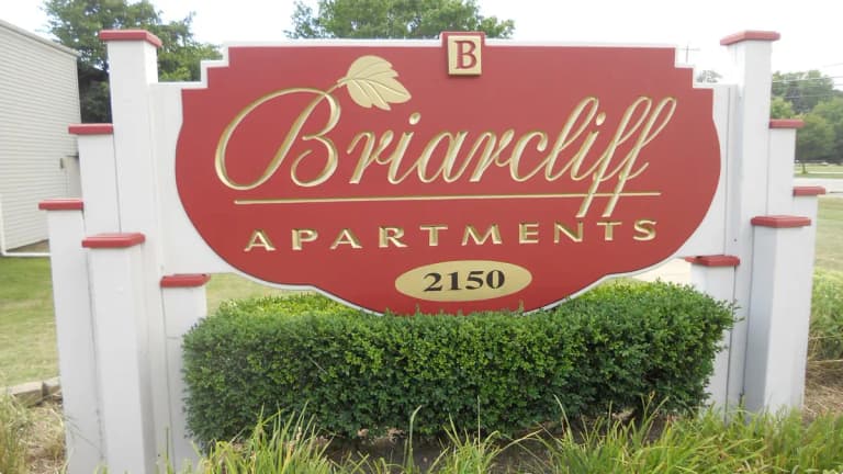 undefined apartments for rent - image - Screenshot 2024-09-05 at 13-48-56 Briarcliff Apartments - Apartments in Kenosha WI Apartments.com.png