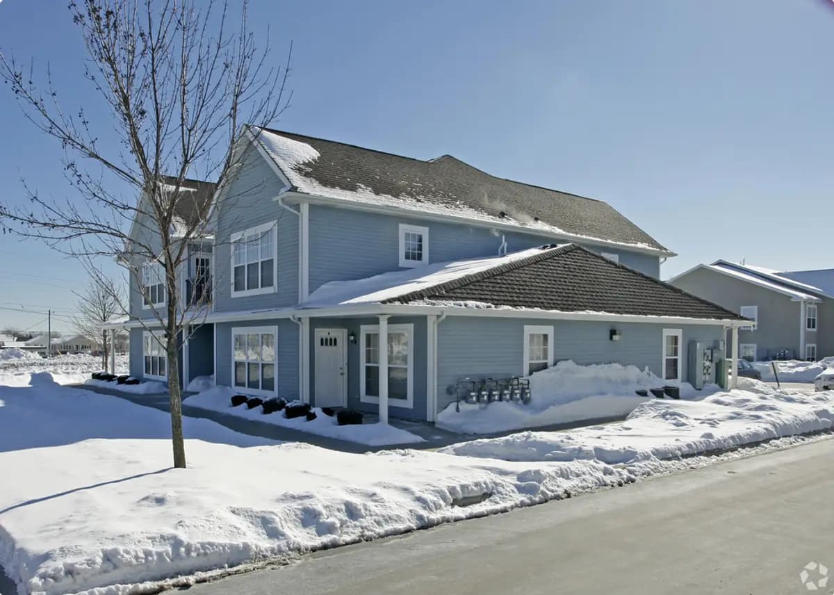 undefined apartments for rent - image - Screenshot 2024-09-05 at 15-20-32 Jamestown Apartments - Apartments in Kenosha WI Apartments.com.png