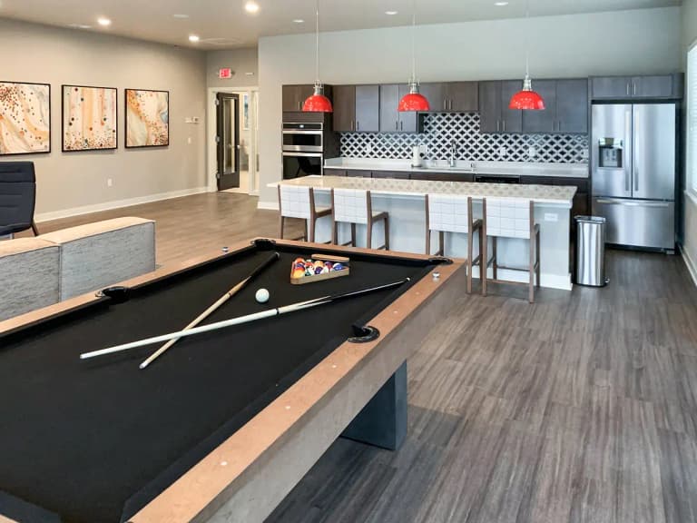 undefined apartments for rent - image - 44d040_f17c52e8eaf04dc2a9c3bf61e447d45f~mv2_d_2016_1512_s_2.jpg
