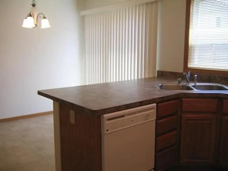 undefined apartments for rent - image - 5777985bc76c6e3b62e7ce7b53f2e193-uncropped_scaled_within_1536_1152.webp
